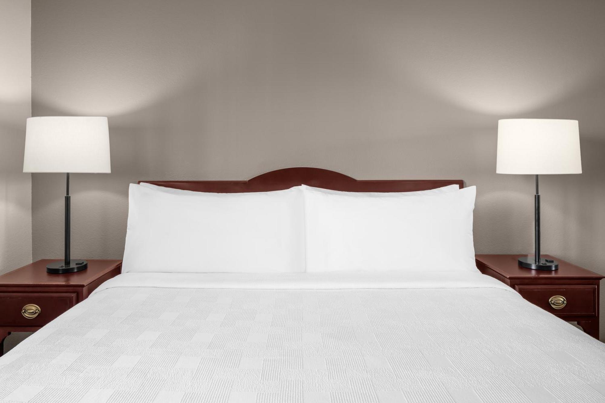 ลาร์คสเปอร์ แลนดิง เบลวู - แอน ออล -สวีท โฮเต็ล Hotel แบลวิว ภายนอก รูปภาพ